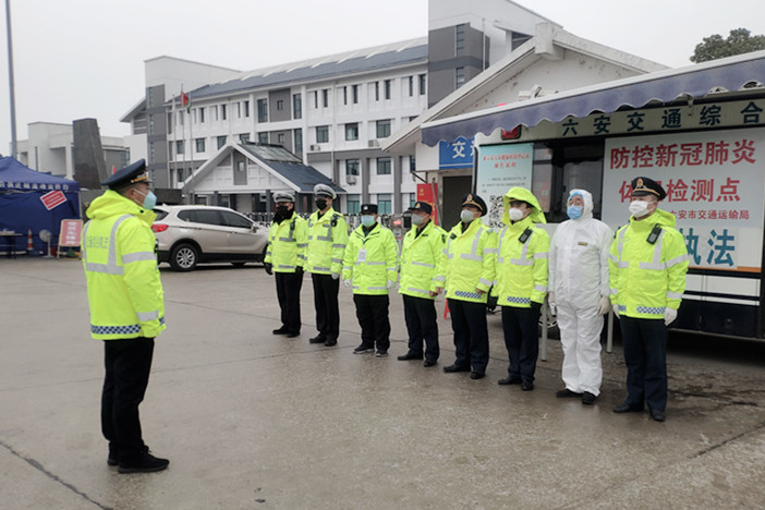 警察.jpg 警察.jpg
